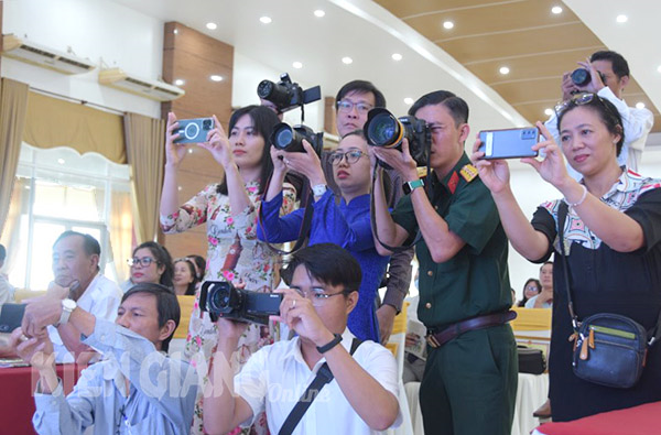 Đấu tranh, phản bác các luận điệu xuyên tạc về tự do báo chí ở Việt Nam